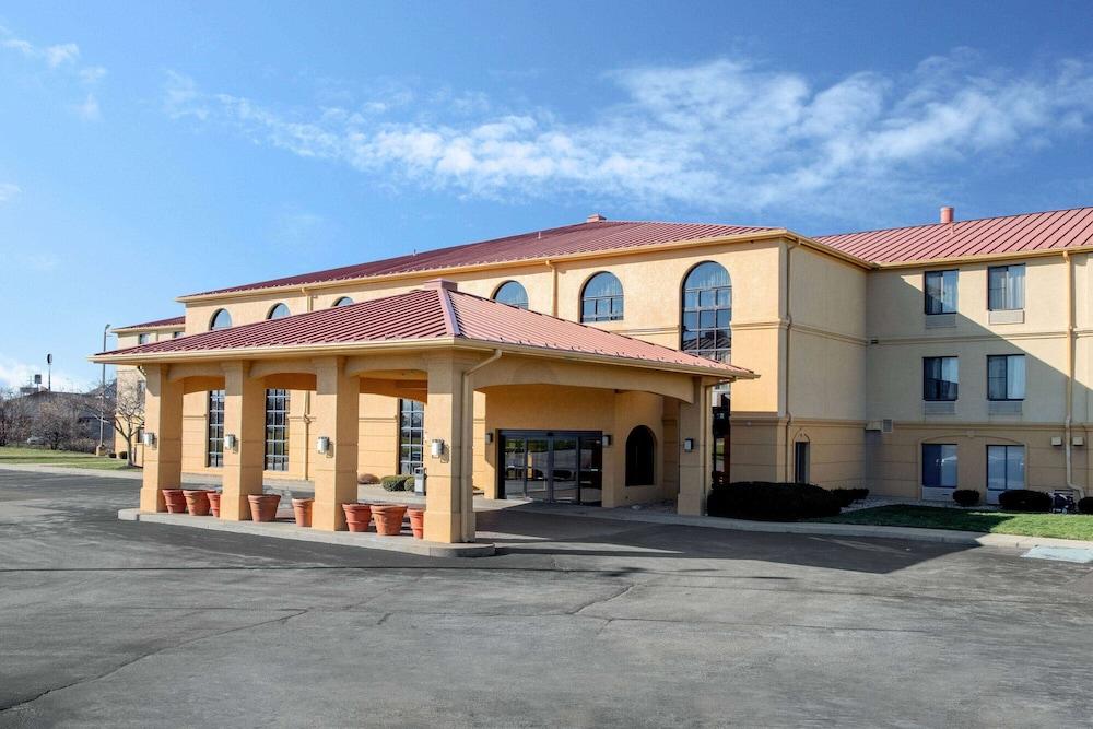 Best Western Plus Greenwood Indy South Inn Bagian luar foto