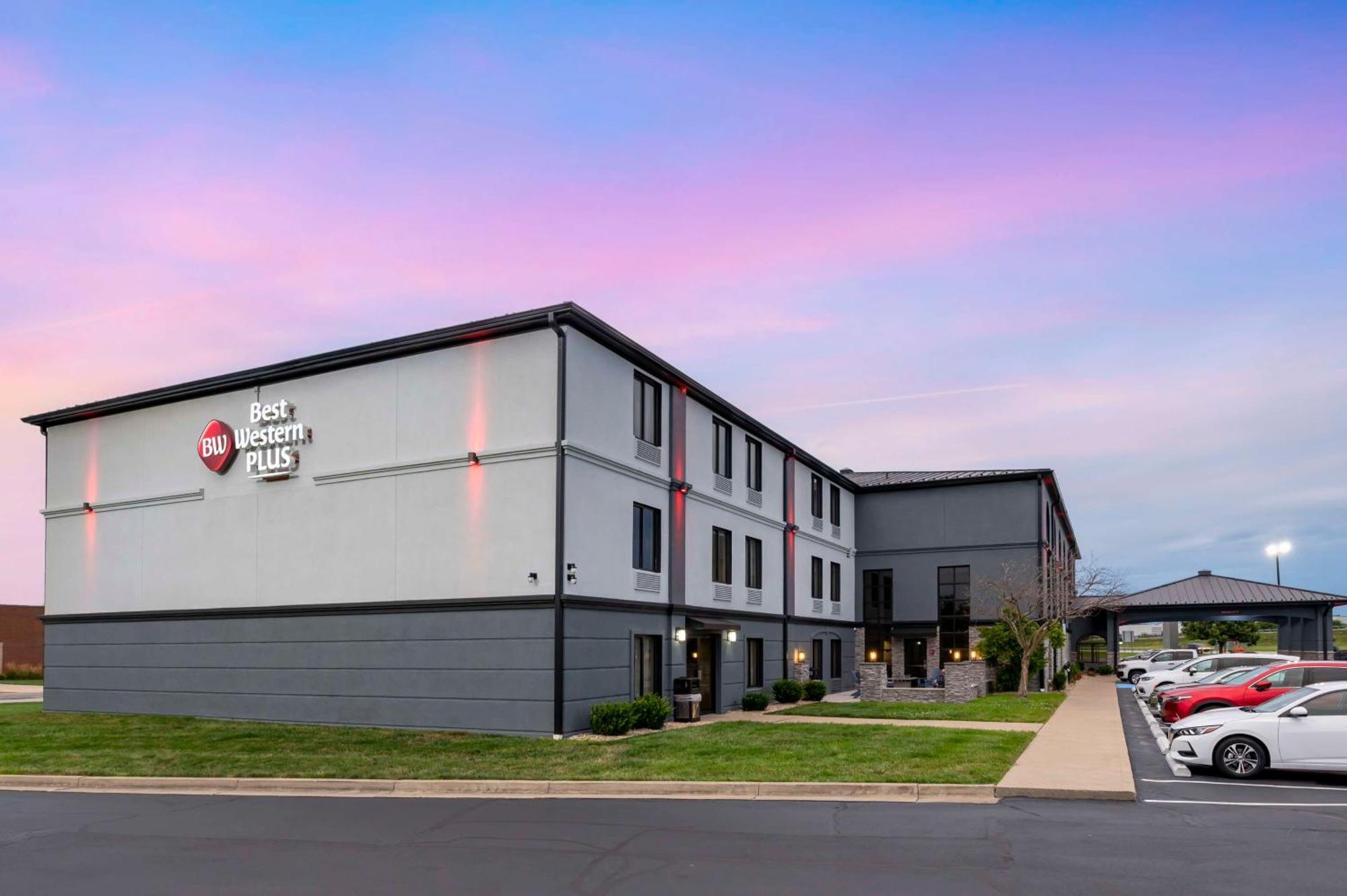 Best Western Plus Greenwood Indy South Inn Bagian luar foto