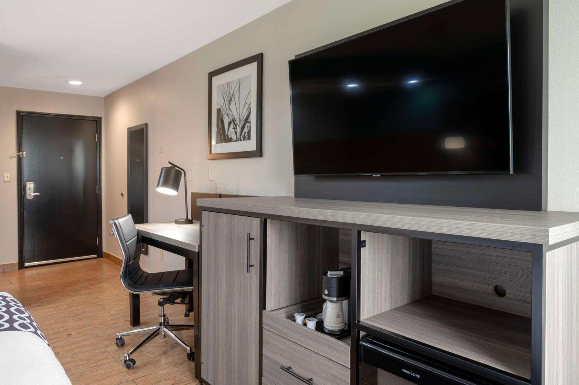 Best Western Plus Greenwood Indy South Inn Bagian luar foto