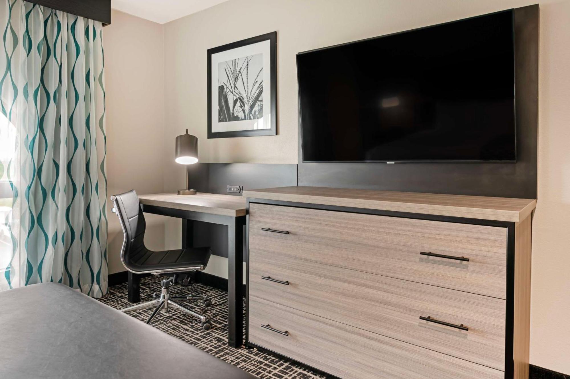 Best Western Plus Greenwood Indy South Inn Bagian luar foto