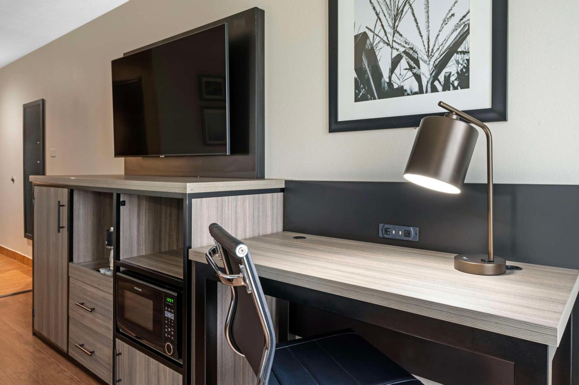 Best Western Plus Greenwood Indy South Inn Bagian luar foto