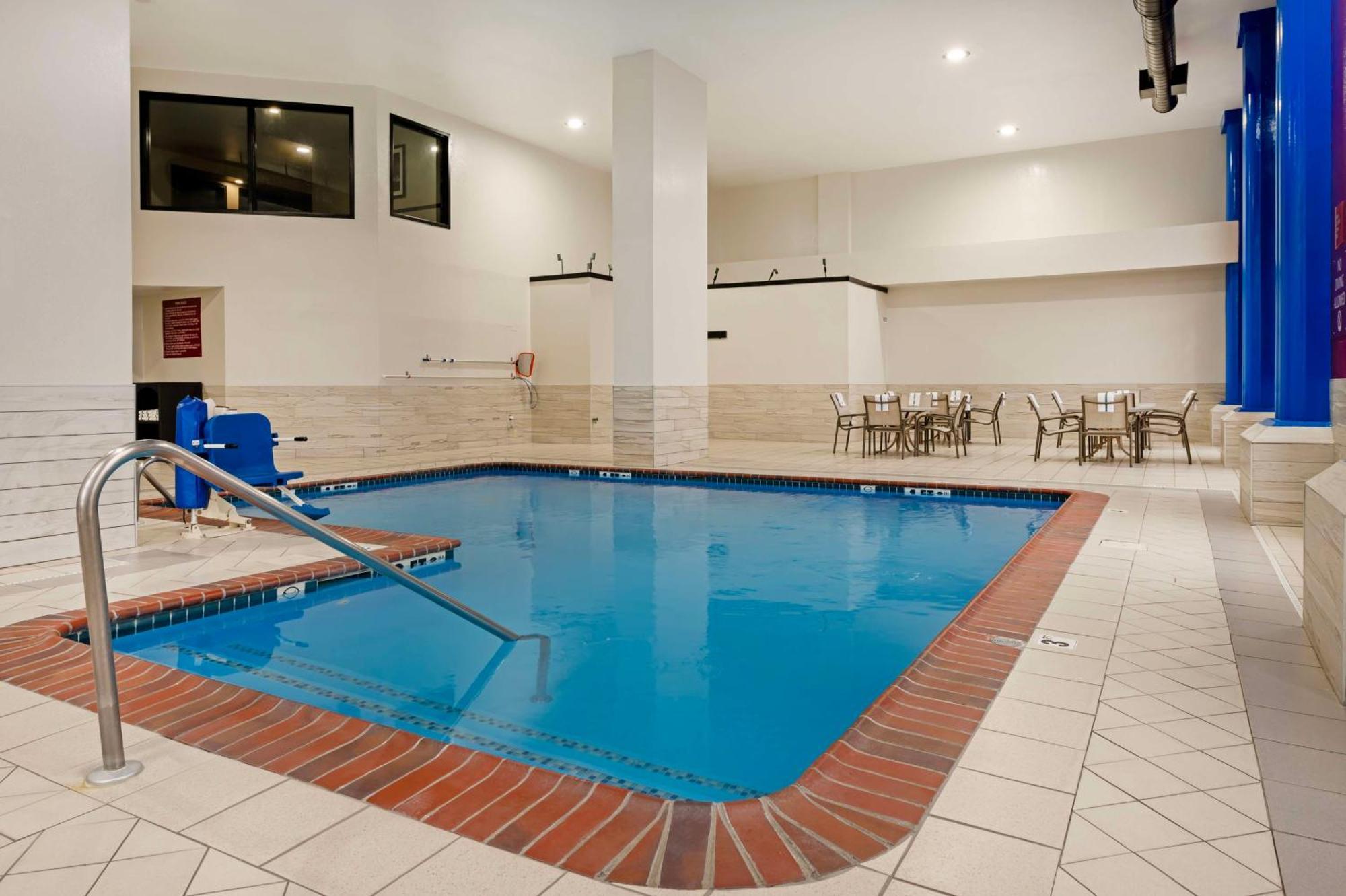 Best Western Plus Greenwood Indy South Inn Bagian luar foto