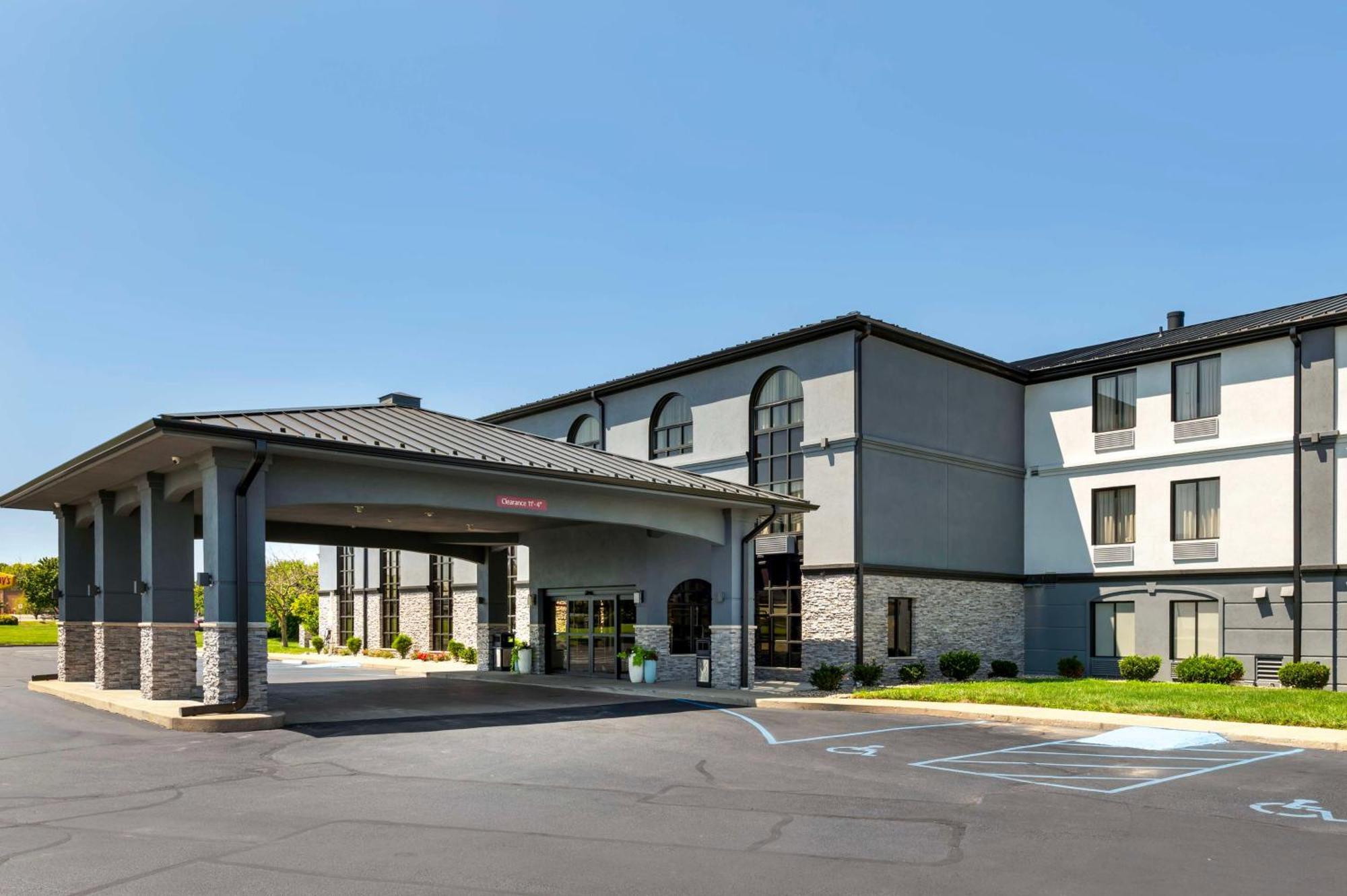 Best Western Plus Greenwood Indy South Inn Bagian luar foto